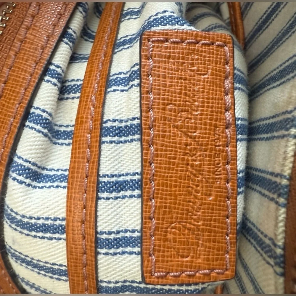 Gorgeous Dooney & Bourke Tan Leather Satchel